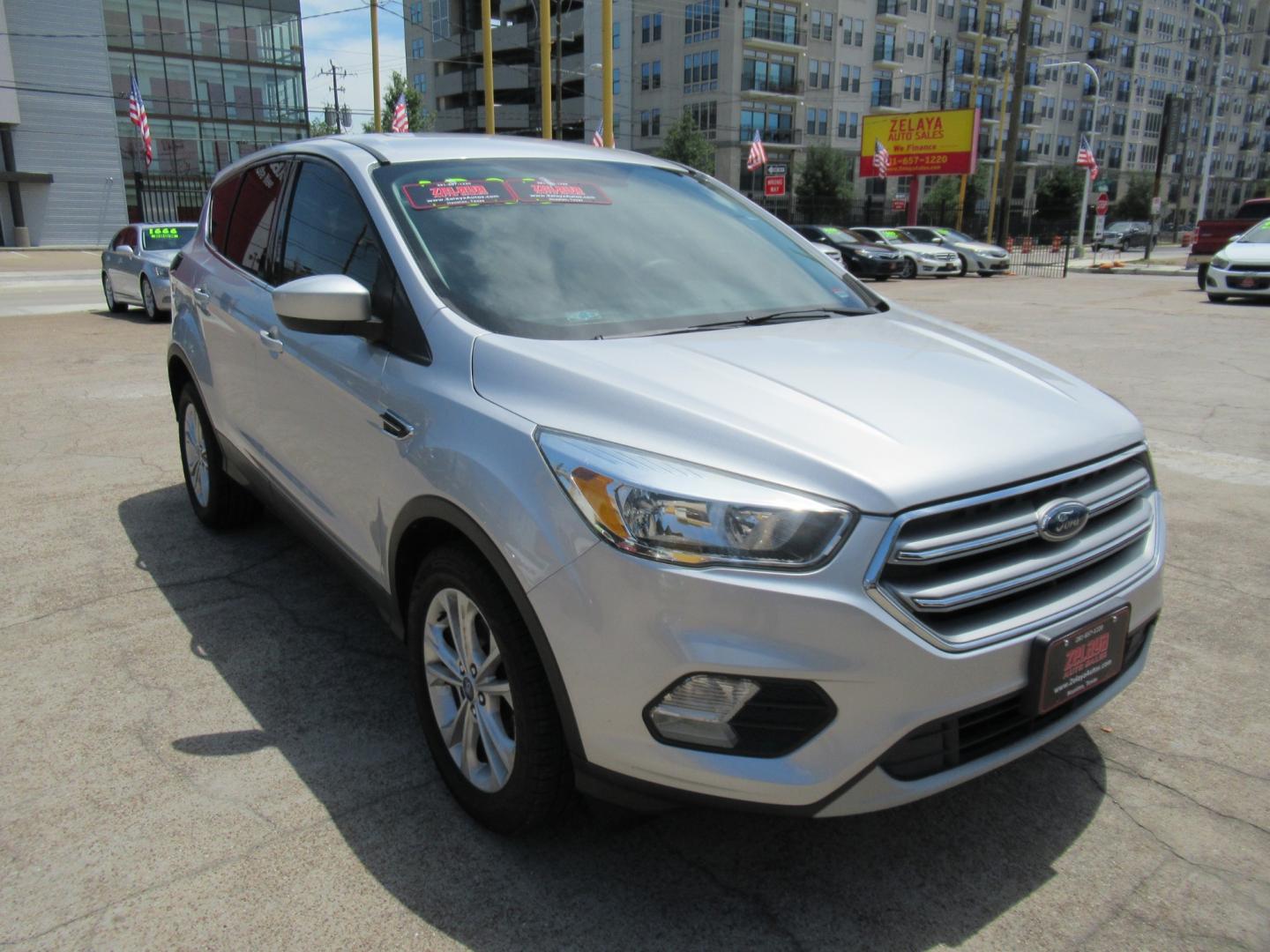 2017 Silver /Black Ford Escape SE FWD (1FMCU0GDXHU) with an 1.5L L4 DOHC 16V engine, Automatic transmission, located at 1511 North Shepherd Dr., Houston, TX, 77008, (281) 657-1221, 29.798361, -95.412560 - 2017 FORD ESCAPE SE VIN: 1FMCU0GDXHUE54105 1 F M C U 0 G D X H U E 5 4 1 0 5 4 DOOR WAGON/SPORT UTILITY 1.5L I4 F DOHC 16V GASOLINE FRONT WHEEL DRIVE - Photo#21